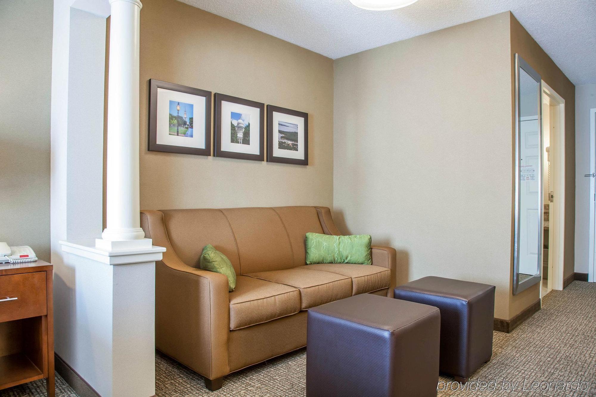 Comfort Suites West Warwick - Providence Buitenkant foto